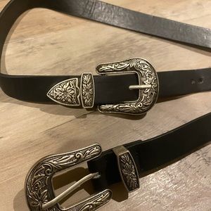 Cowgirl belt, size small.